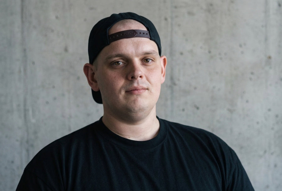 Oliver (Olli), Mitgründer von Klickkartell